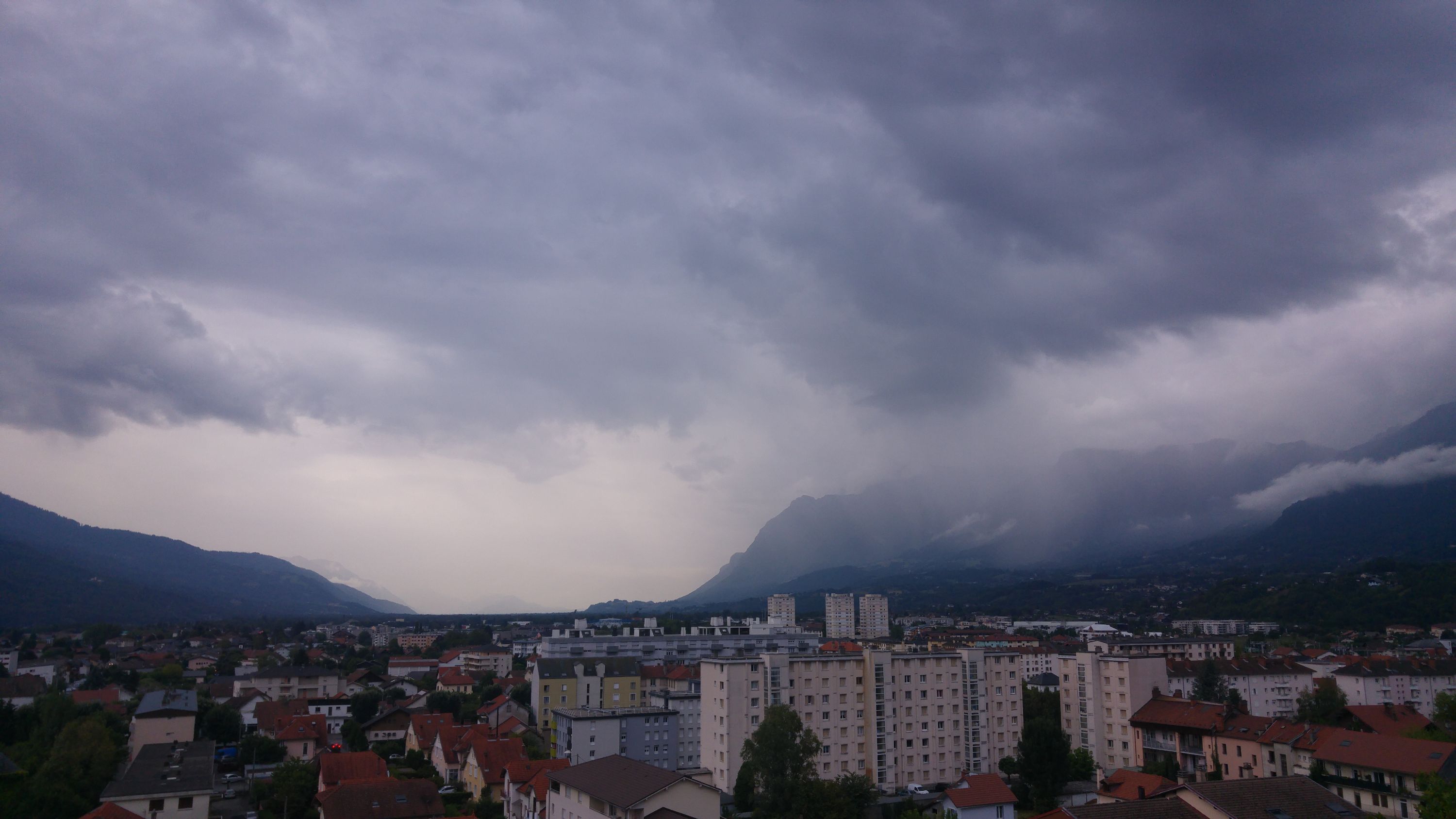 2018-08-13 Orage sur la Combe de Savoie