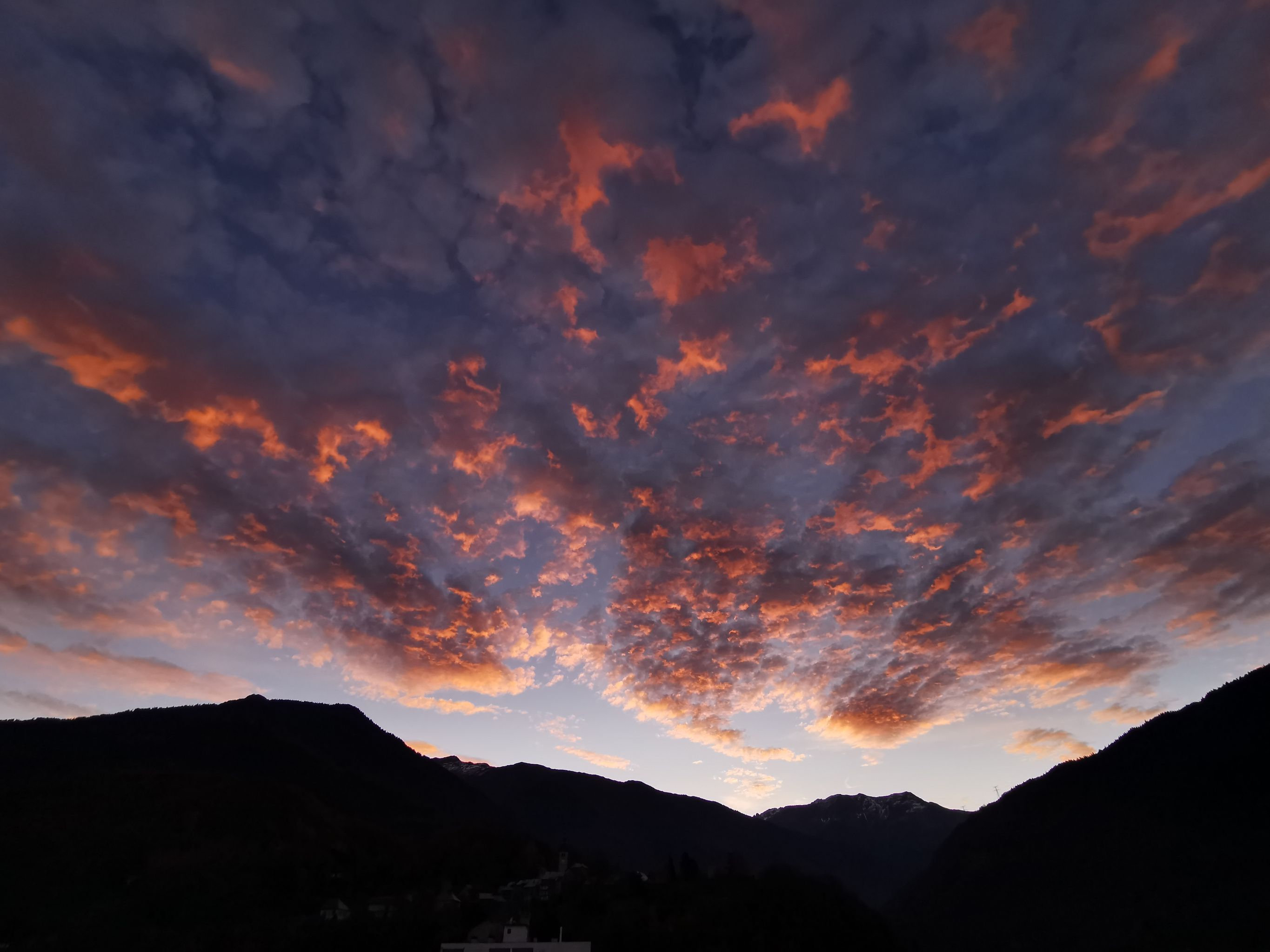 2020-10-15 Lever de soleil sur la Tarentaise