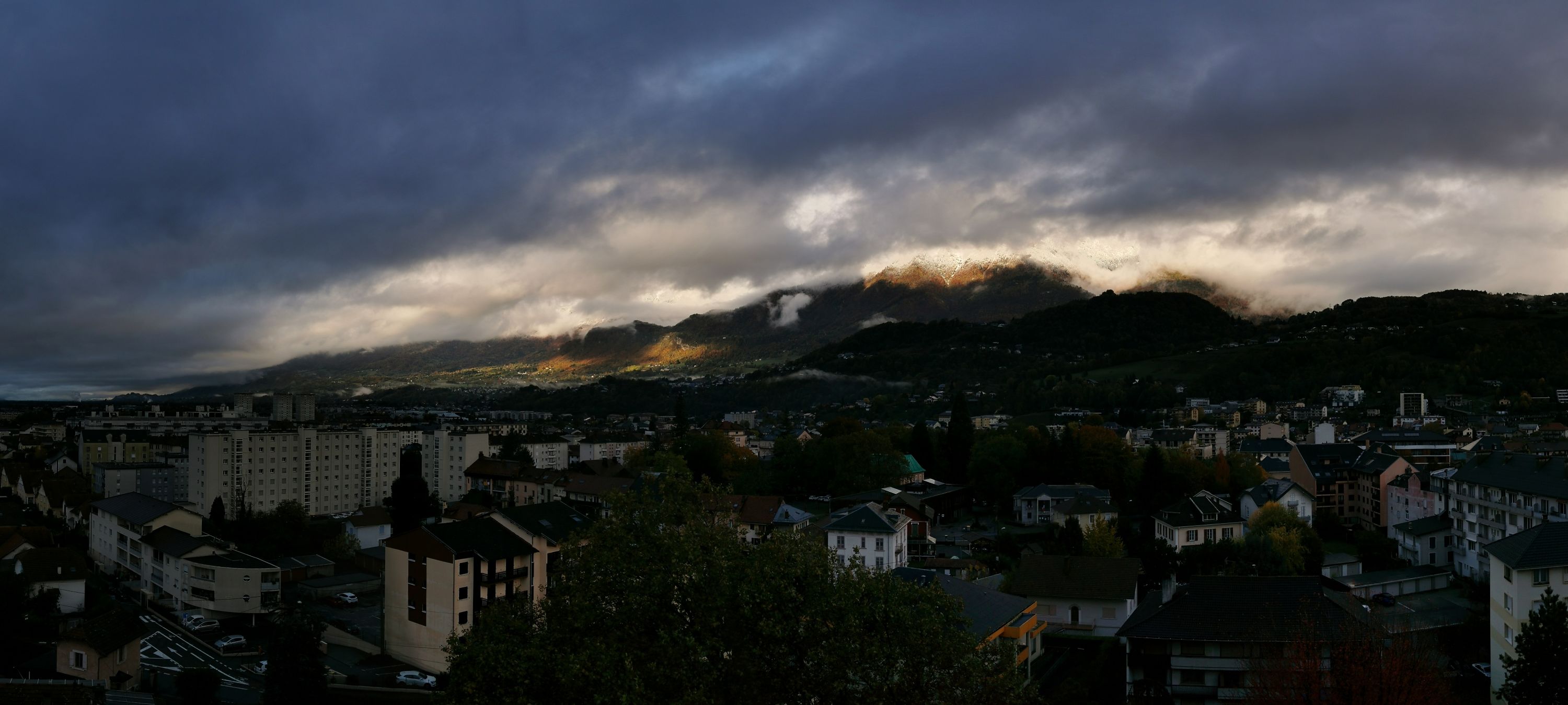 2023-11-11 Lever de soleil sur les Bauges