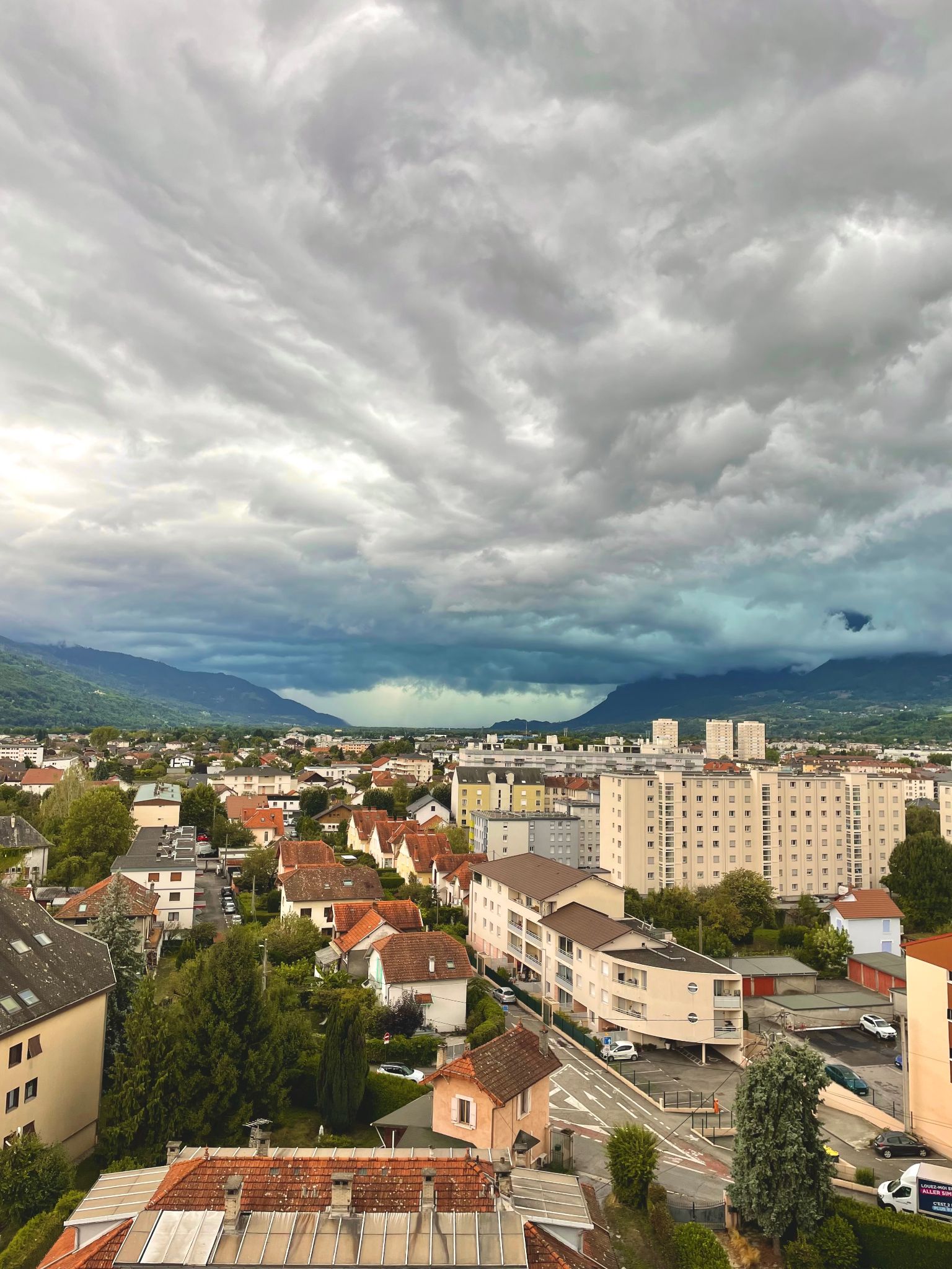 2025-09-01 La Combe de Savoie pendant l’orage