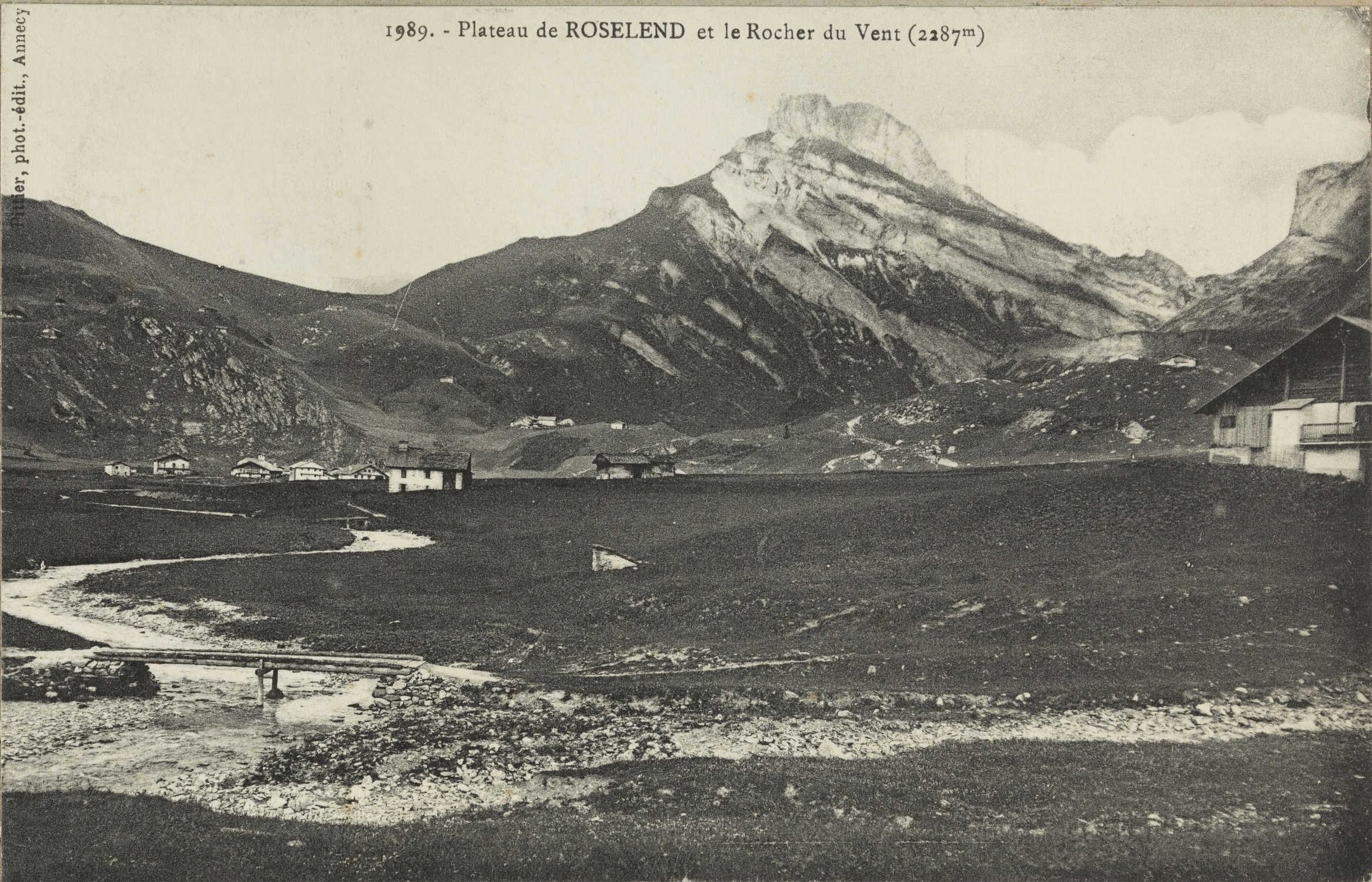 Roselend et le Rocher du Vent