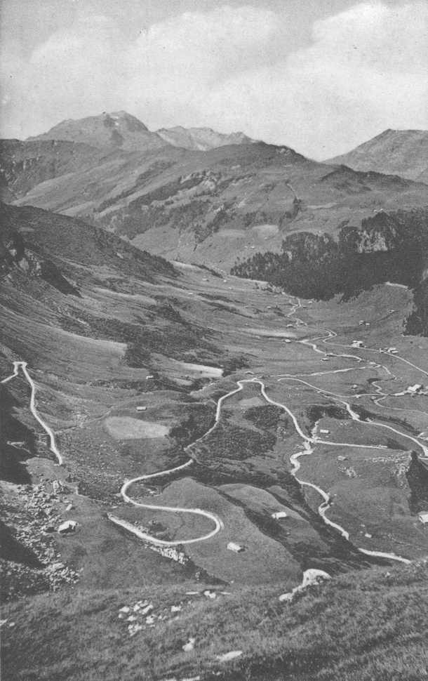 Le vallon de Roselend depuis le Roc du Vent