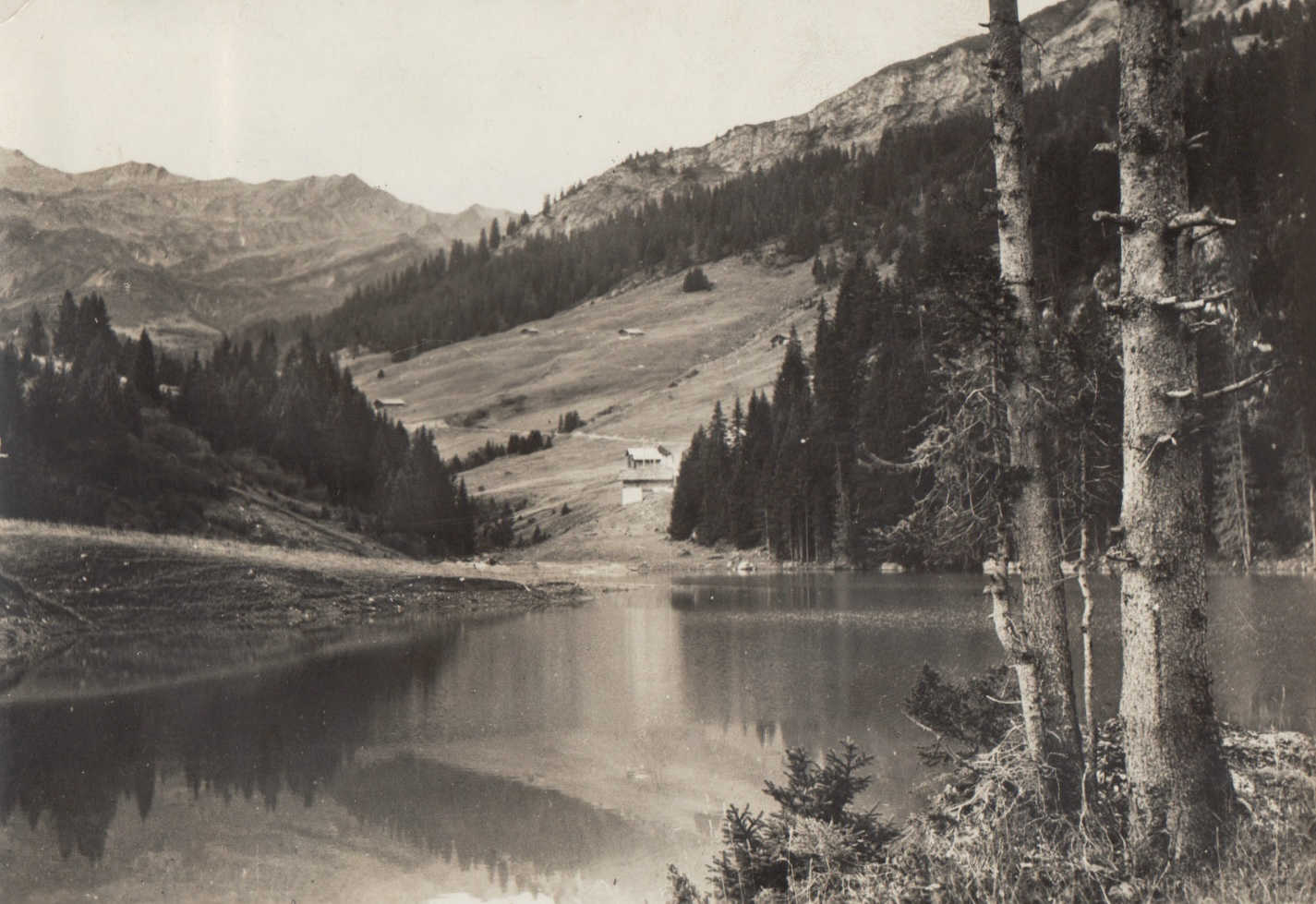 Lac et vue sur Treicol