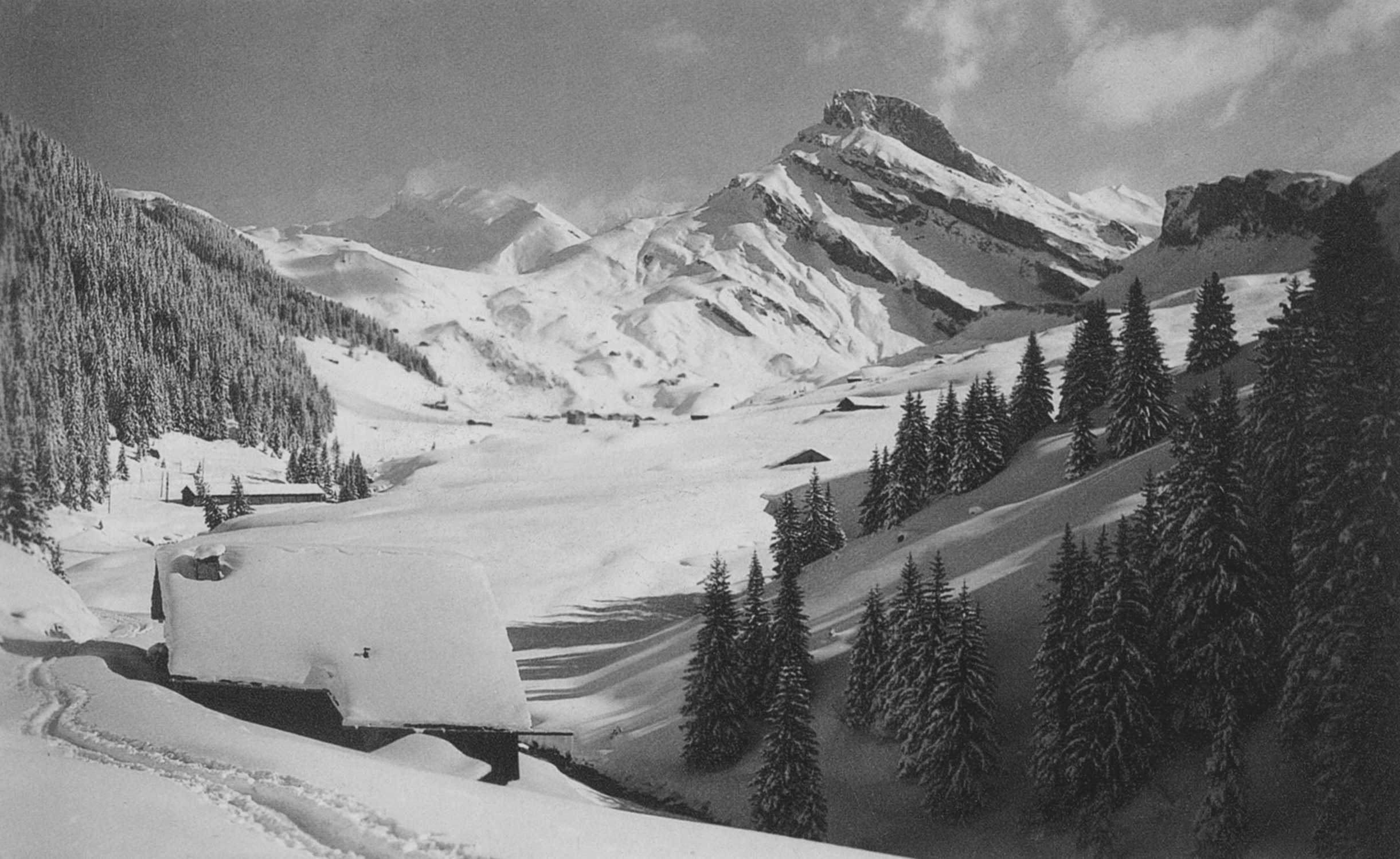 La vallée de Roselend en hiver vue depuis le chalet de La Culaz