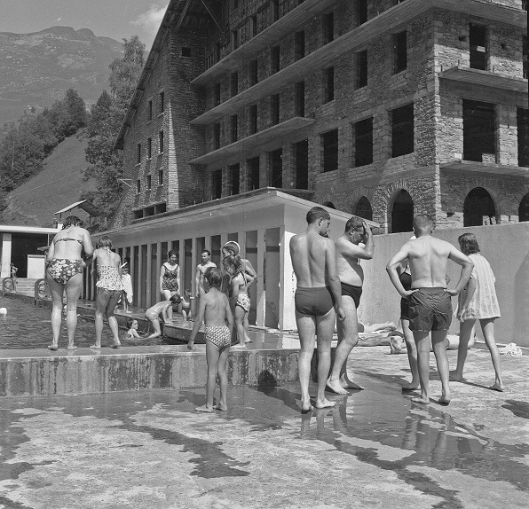 Nageurs à la piscine de Bonneval entre 1956 et 1965 - 1