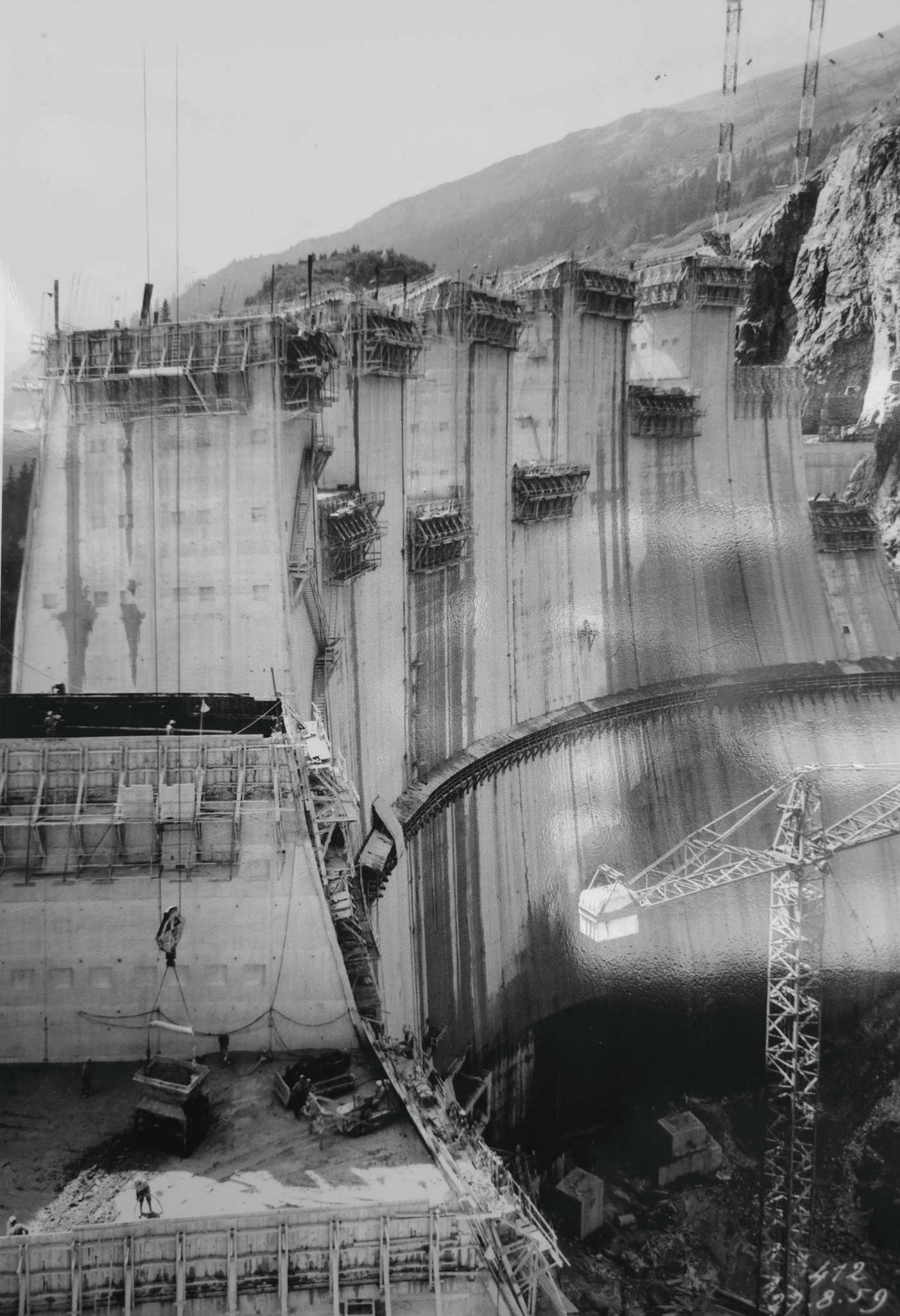 Construction barrage roselend coffrages de la voute