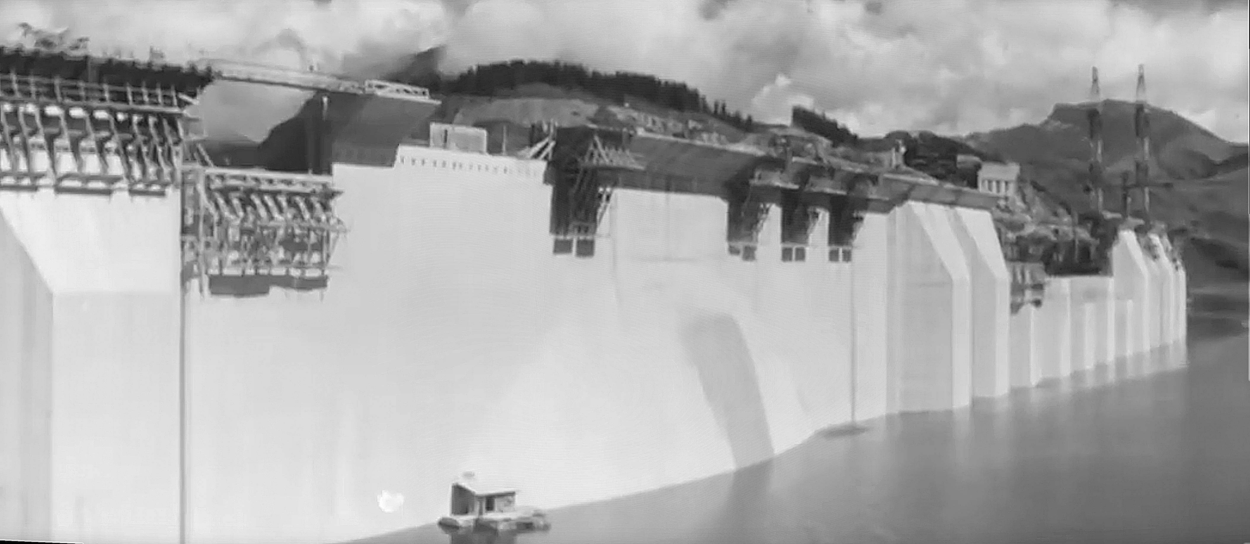 Construction barrage roselend edf vue lac col pre