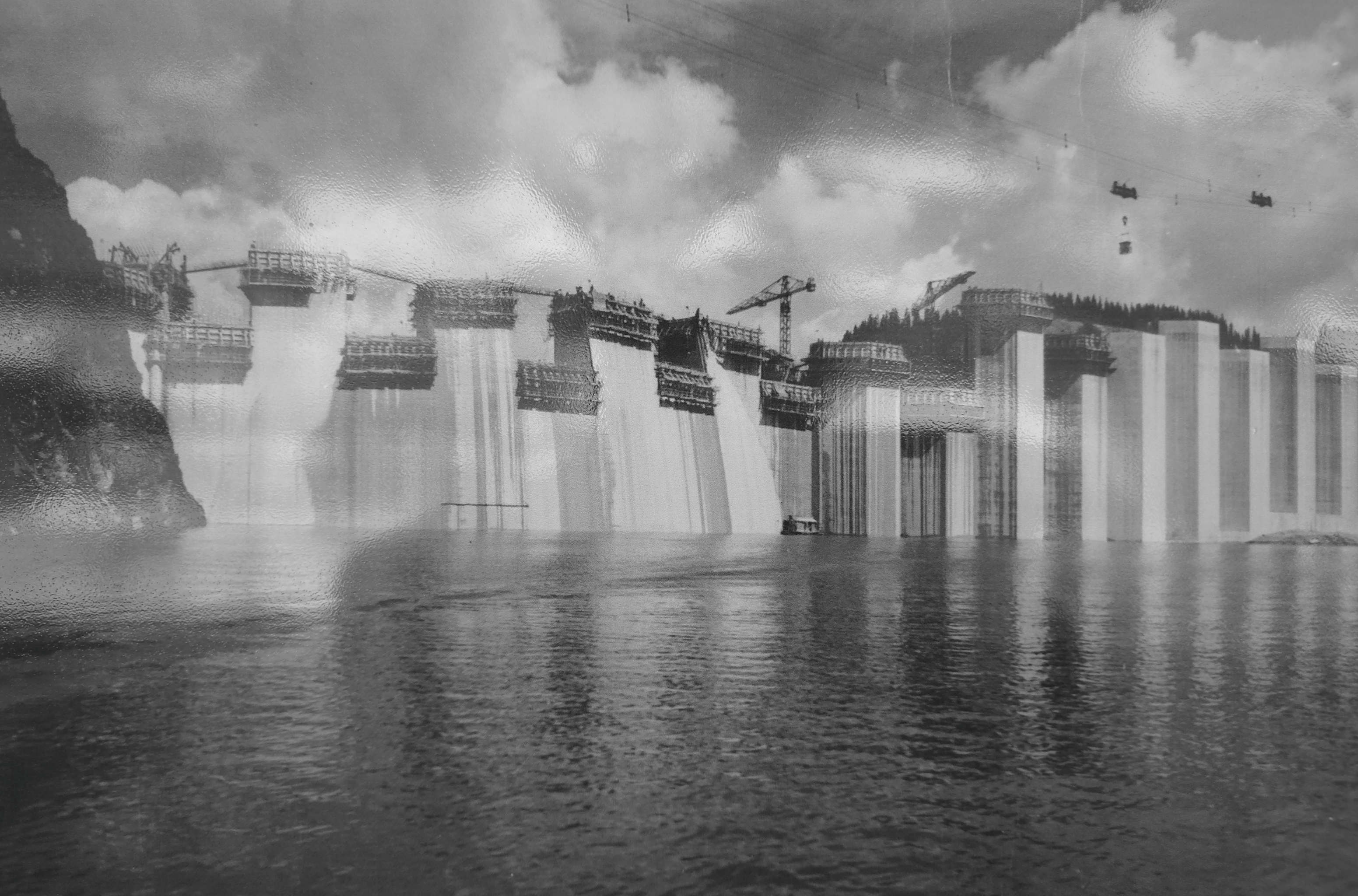 Mise en eau partielle vue côté voûte