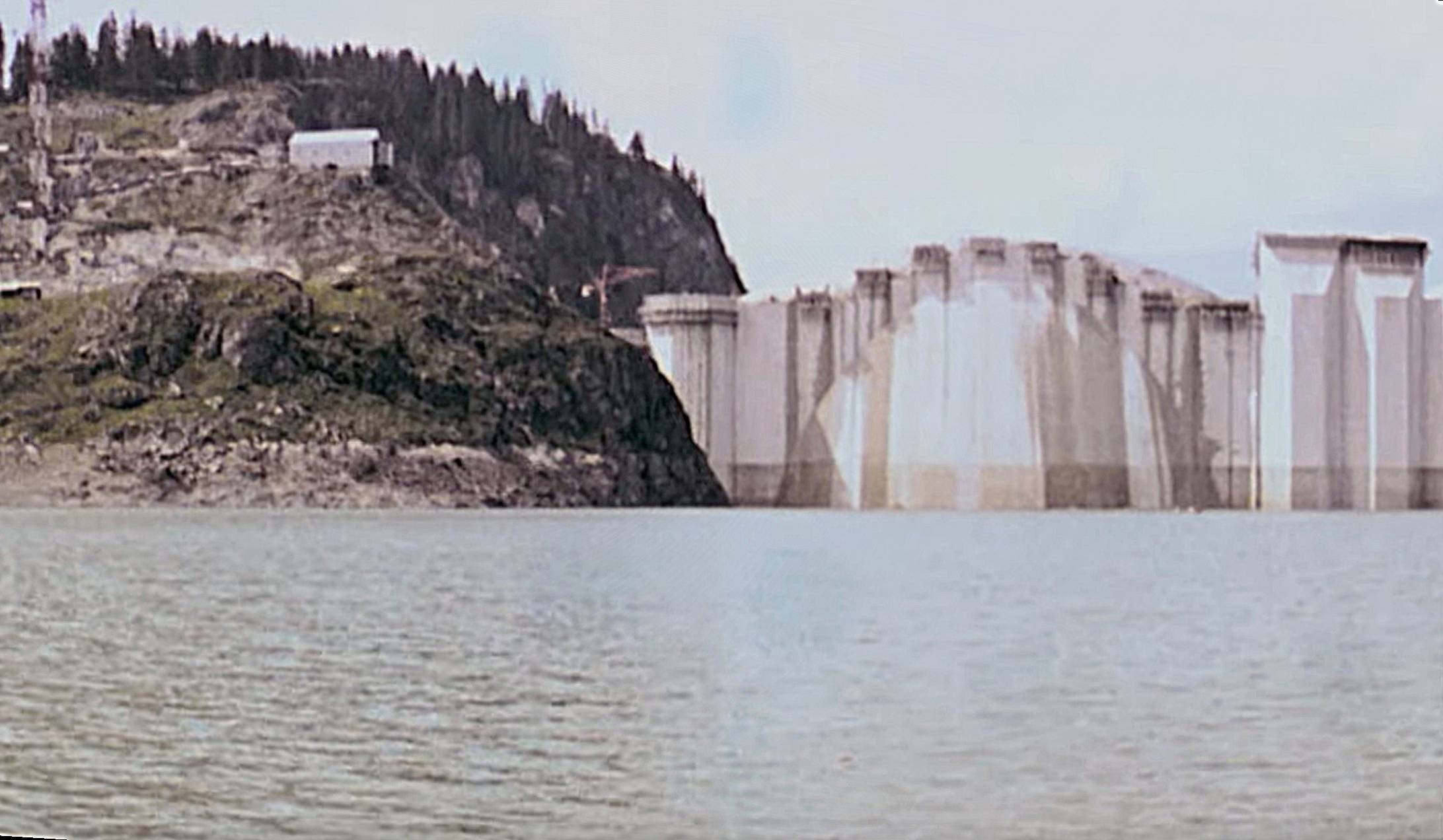 Panoramique de la contruction côté lac