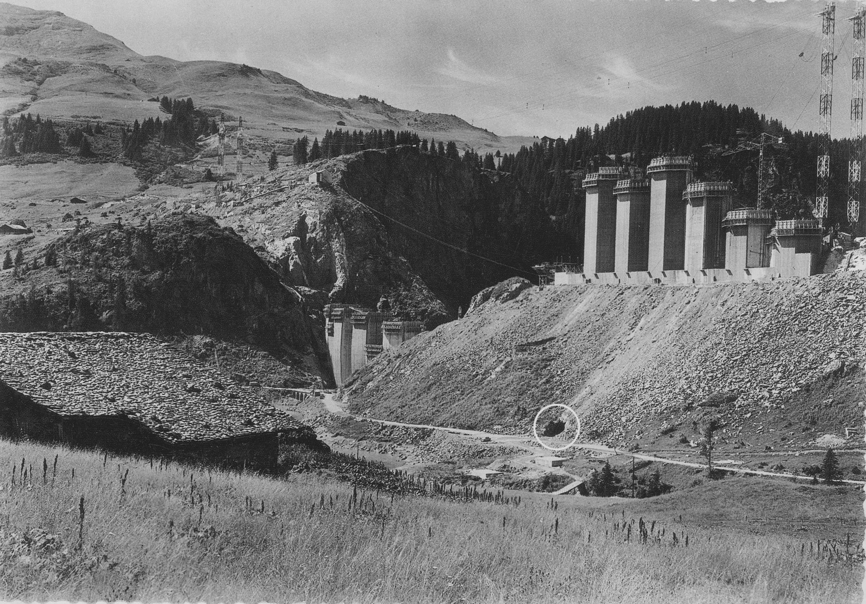 La construction du barrage de Roselend