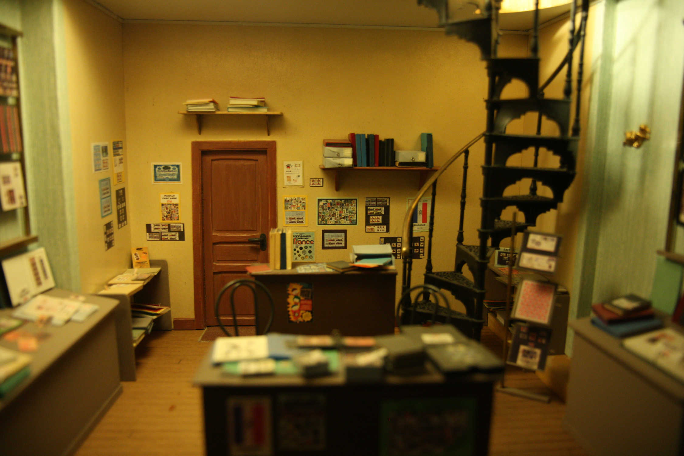 Maquette d’un bureau avec escalier en colimaçon