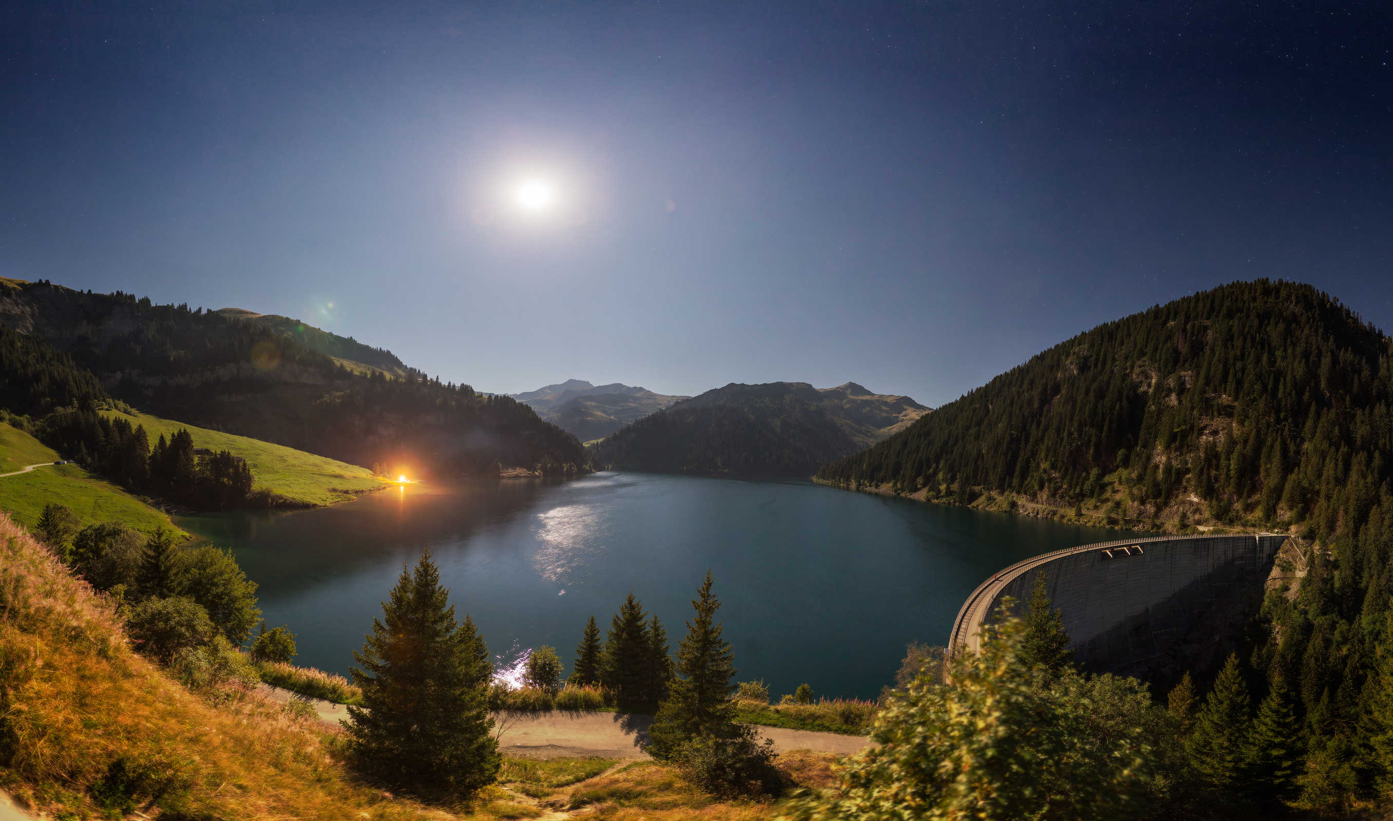Pleine Lune sur le Lac de St Guérin