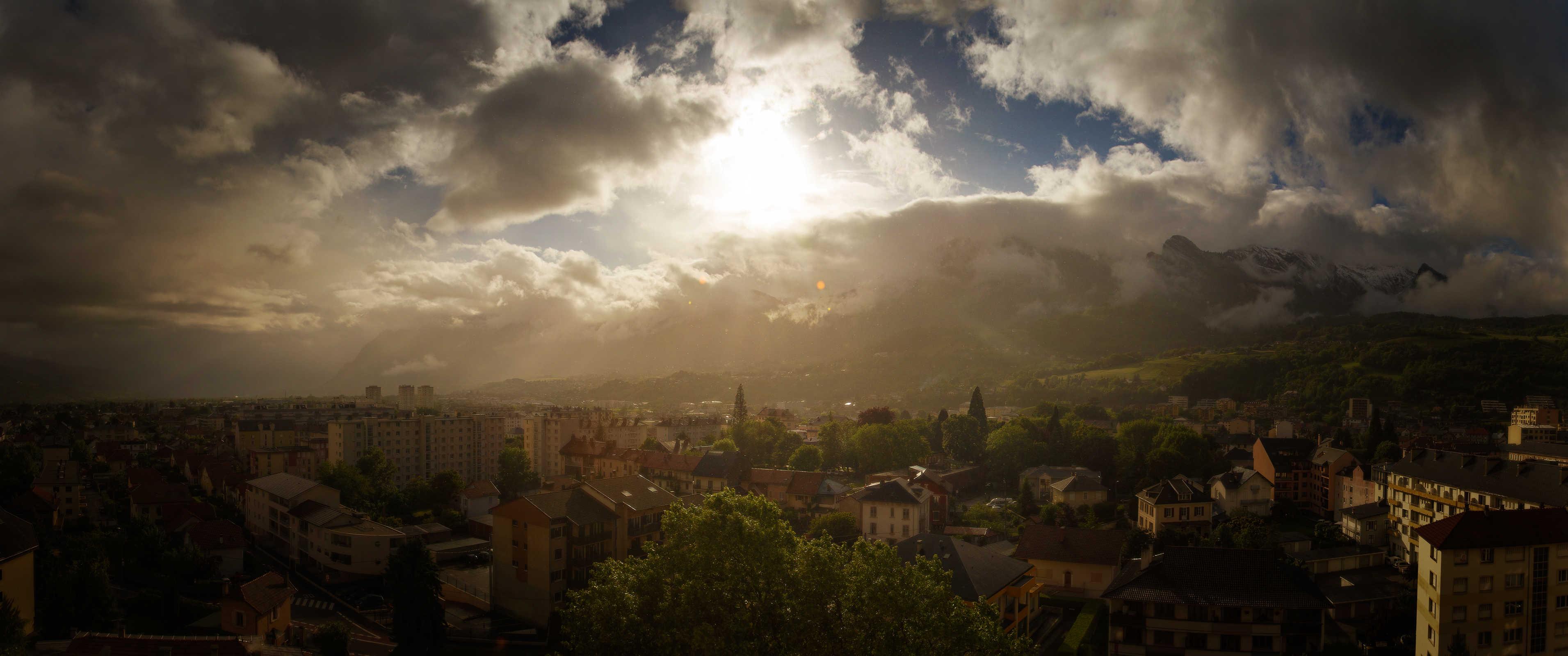 Du Soleil Pendant l'Orage 3