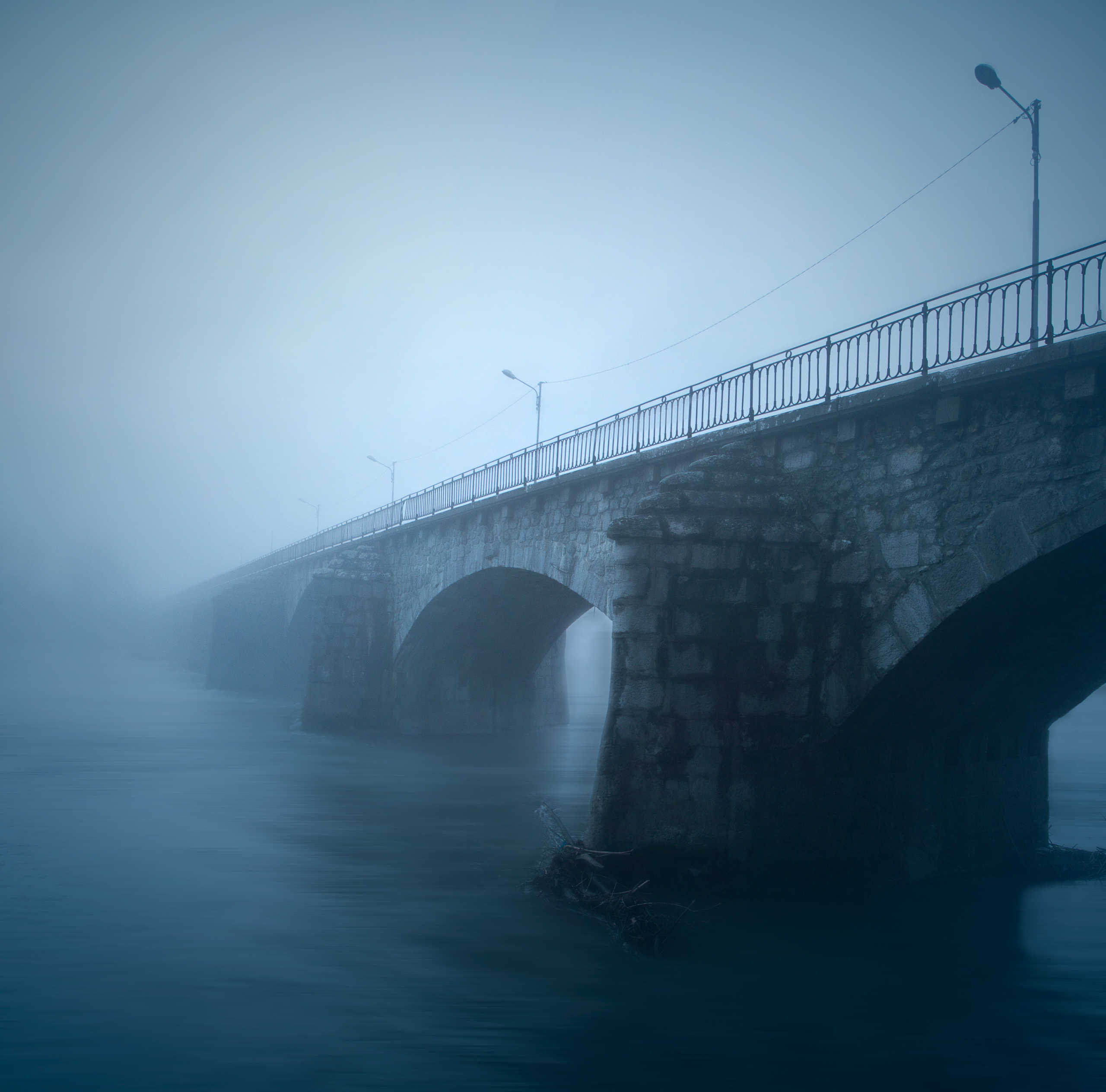 Le Pont Morens dans la Brume