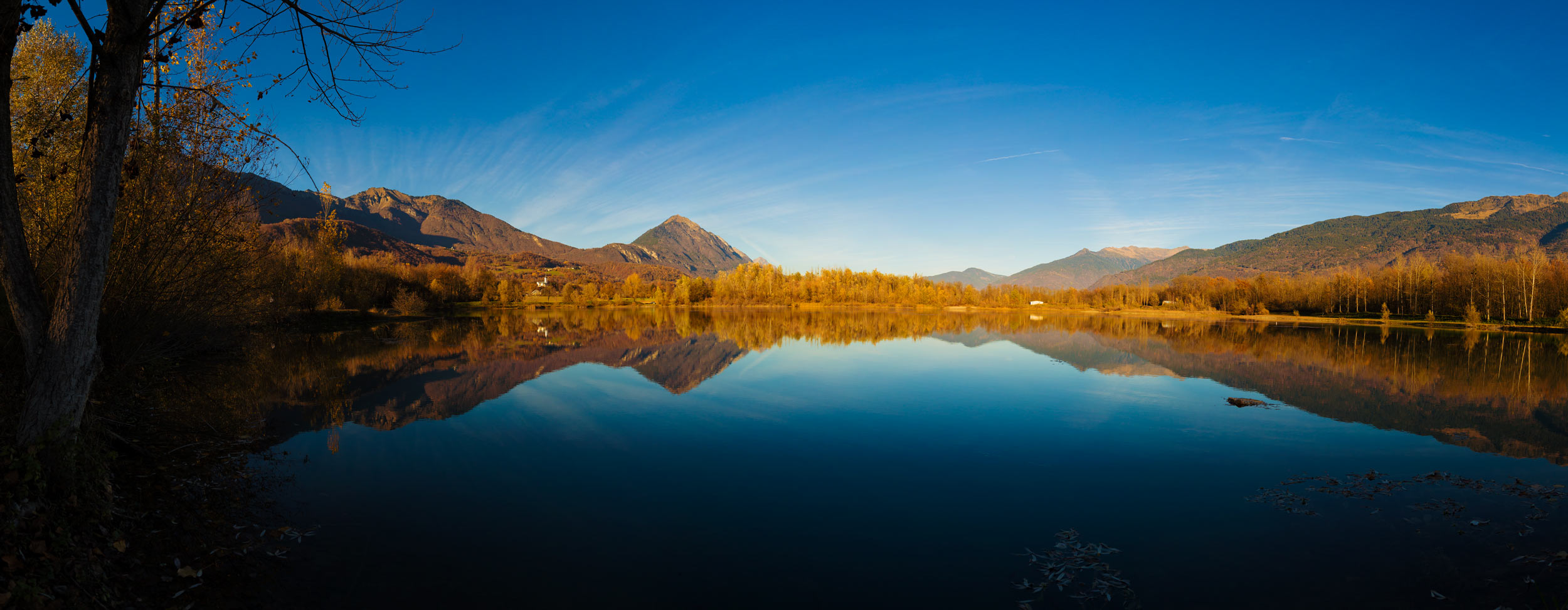 Lac de St Vital en Automne