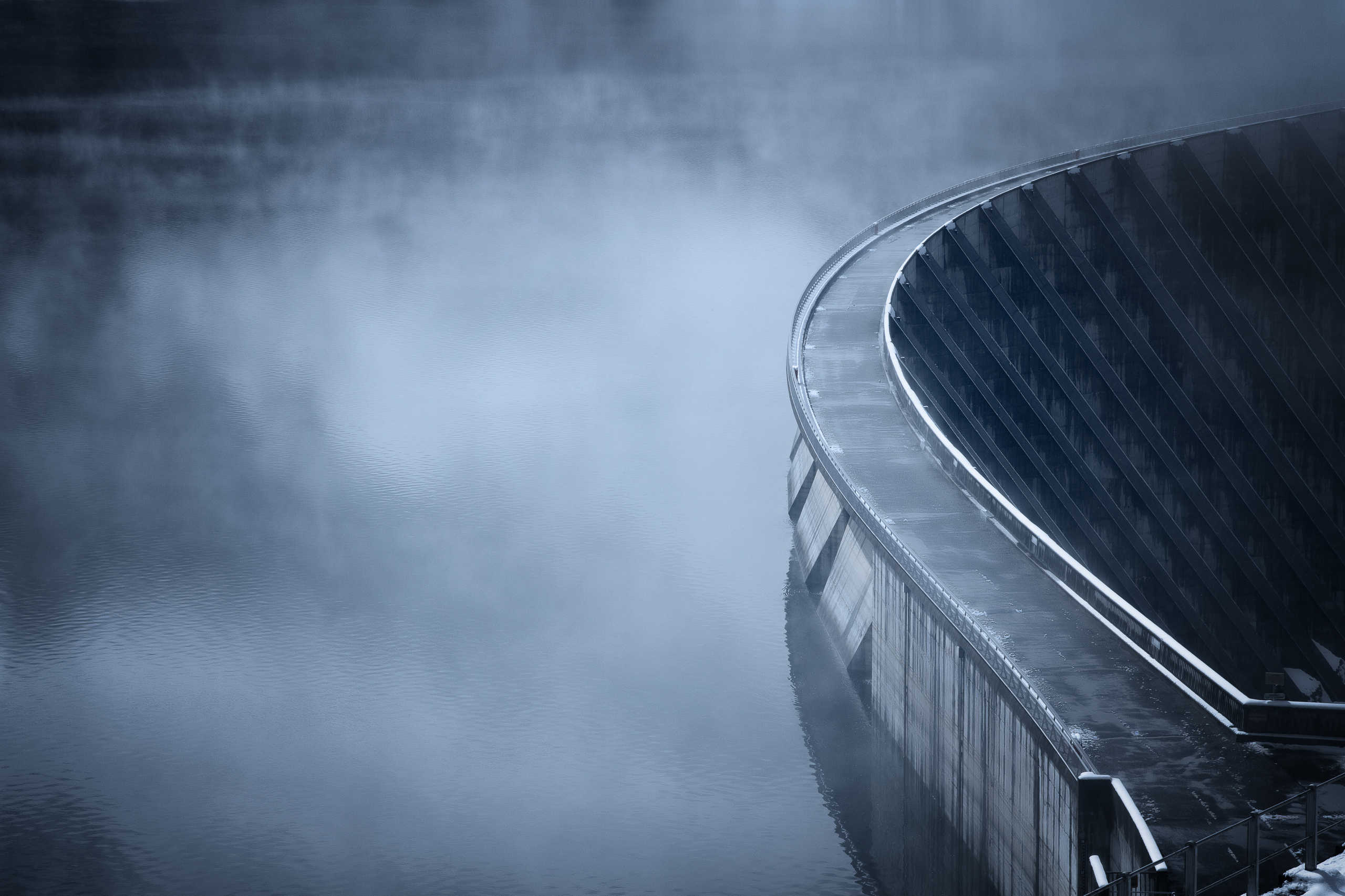 Le Barrage de Roselend par Grand Froid