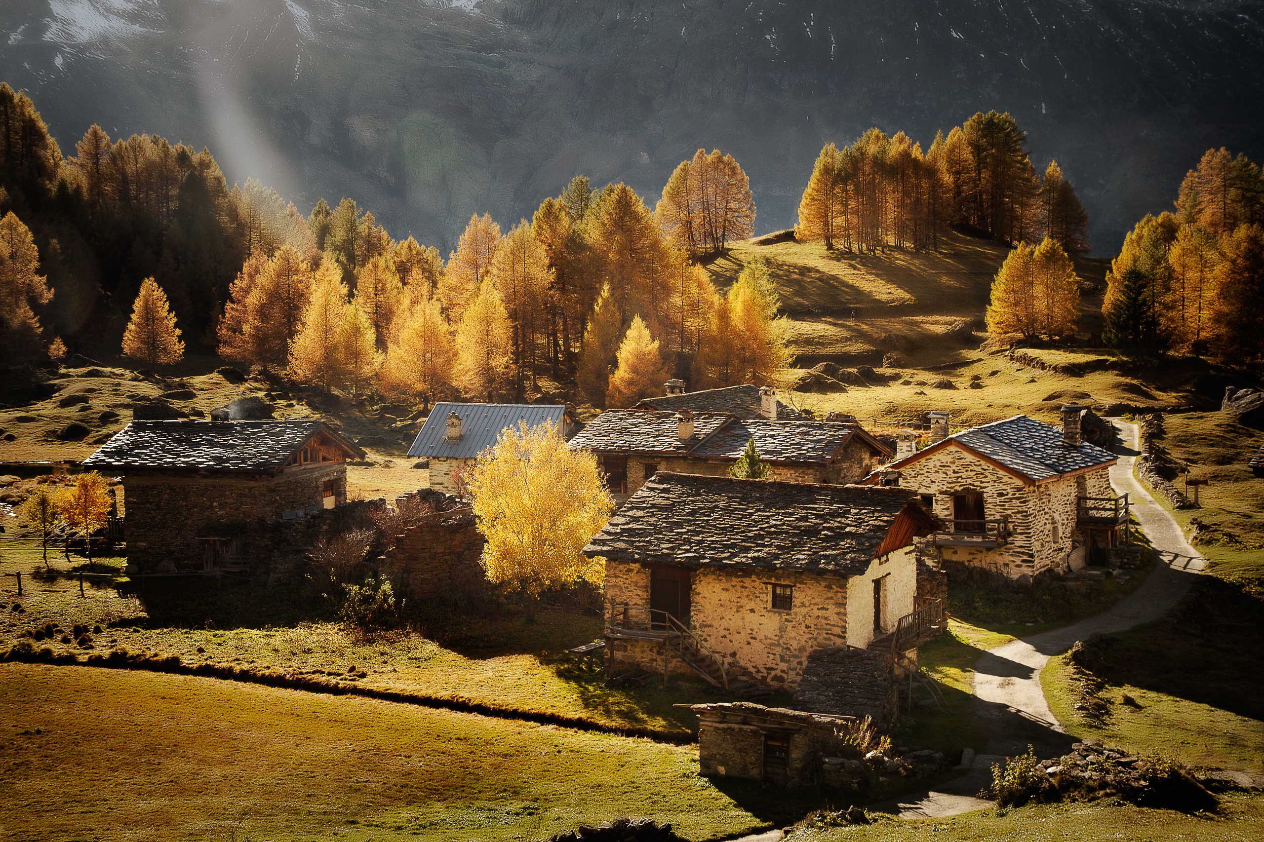 Chalets du Monal en Automne