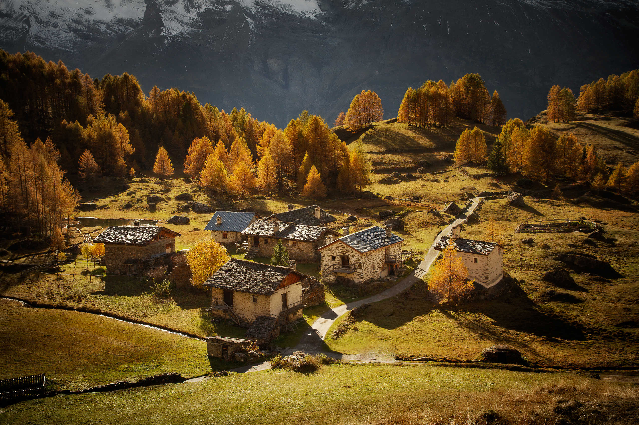 Chalets du Monal en Automne