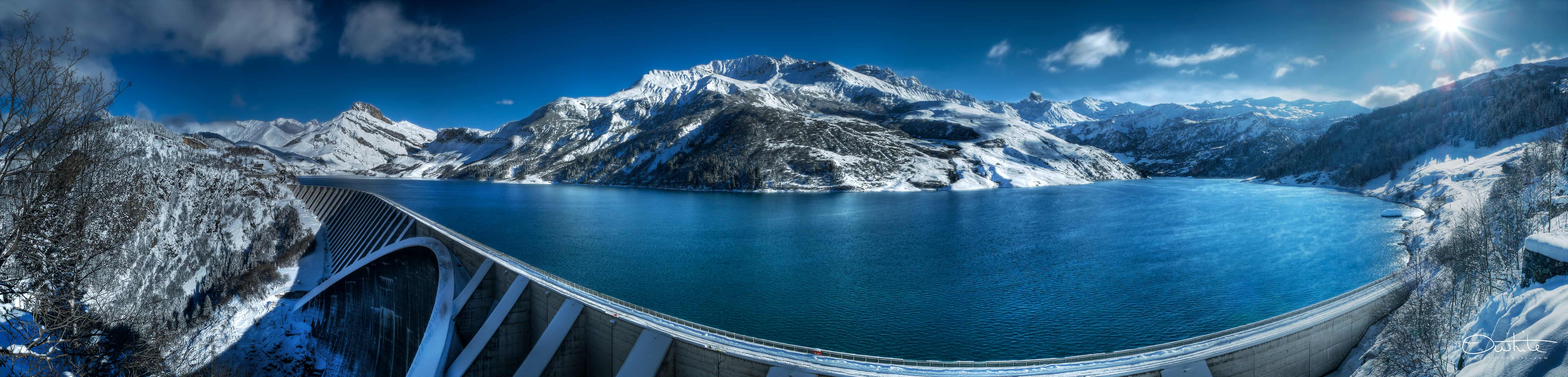 Le barrage de Roselend en hiver